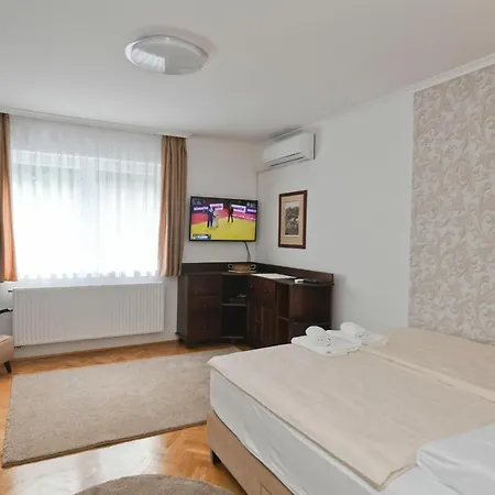 Apartment Family Apartment Eger